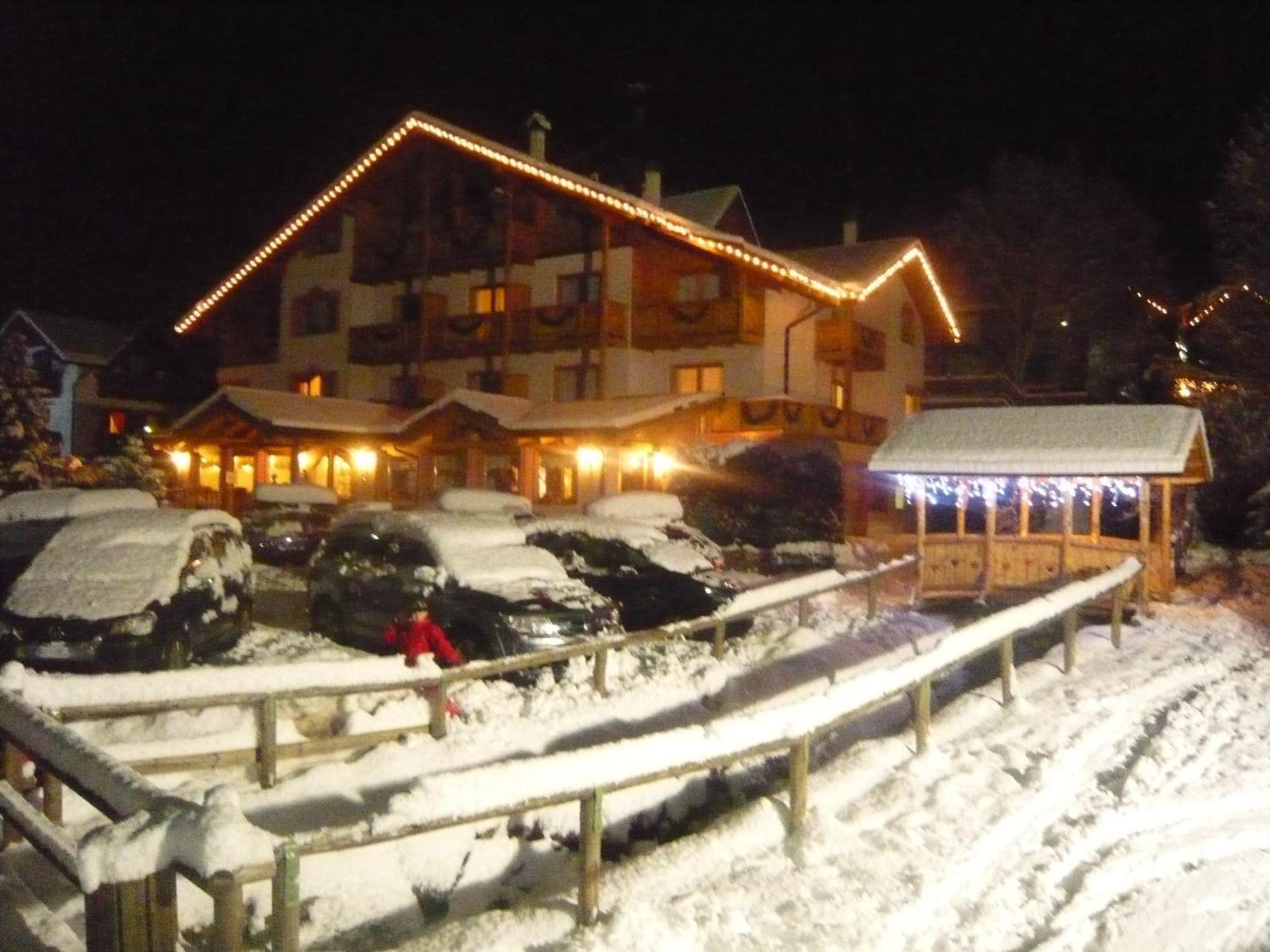 Active Hotel Gran Zebru' コゴロ エクステリア 写真