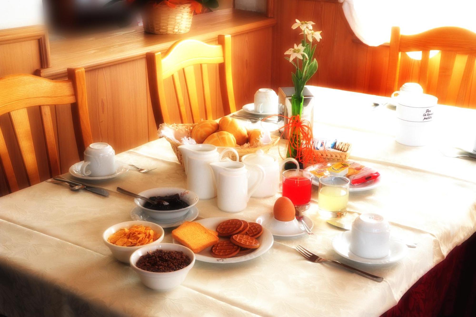Active Hotel Gran Zebru' コゴロ エクステリア 写真